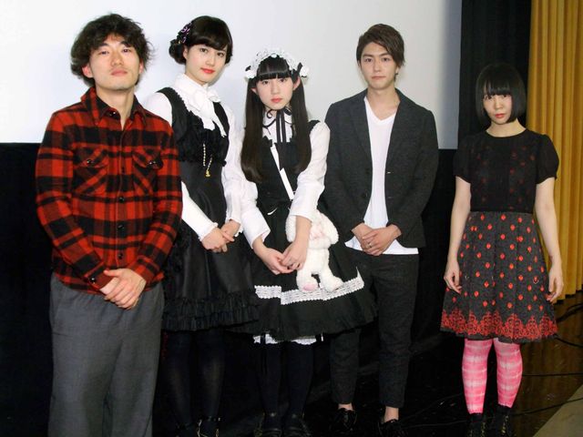 橋本愛＆蒼波純がロリータ衣装で登場！フォトギャラリー：フォトギャラリー