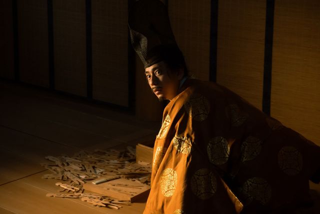 伊周、発狂！渾身の呪詛シーン「光る君へ」第38回場面写真（2枚目）