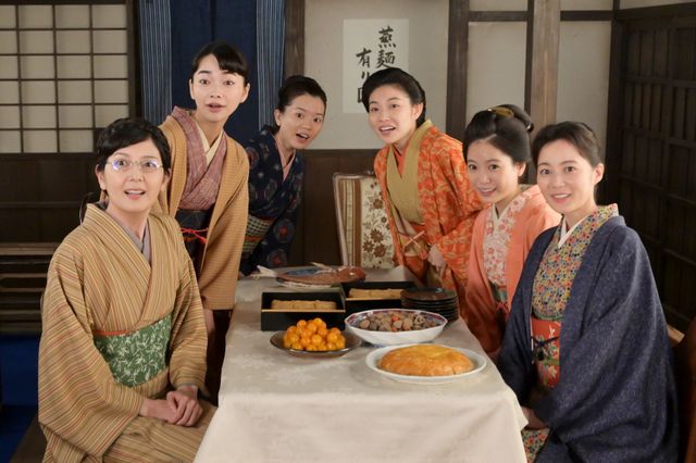 【画像5枚】朝ドラ「風、薫る」りん（見上愛）たちが集まって…第100回場面写真：フォトギャラリー