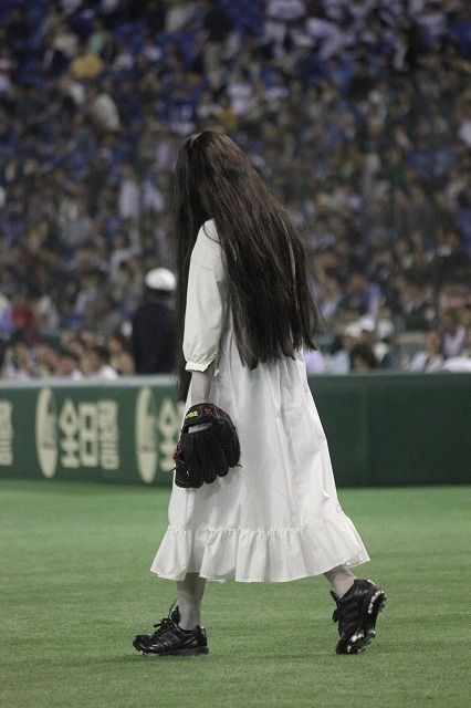 貞子、始球式登板フォトギャラリー:フォトギャラリー