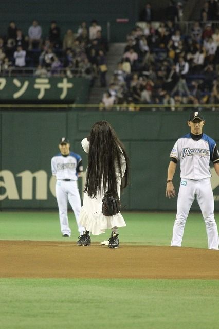 貞子、始球式登板フォトギャラリー（5枚目）