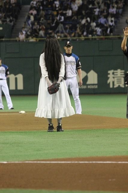 貞子、始球式登板フォトギャラリー（7枚目）