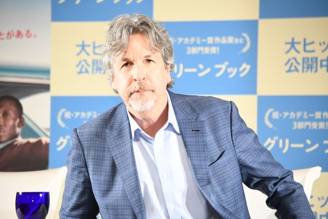 伊藤健太郎と『グリーンブック』ピーター・ファレリー監督がハグ！（5枚目）