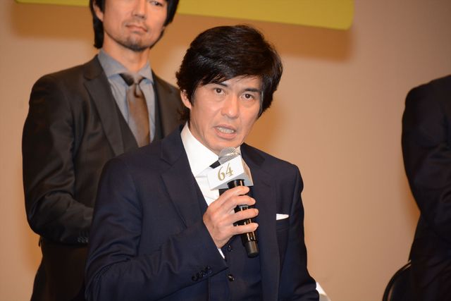 佐藤浩市、榮倉奈々、綾野剛、瑛太、窪田正孝、坂口健太郎らが大集合！映画『64－ロクヨン－前編／後編』完成報告会見フォトギャラリー（21枚目）