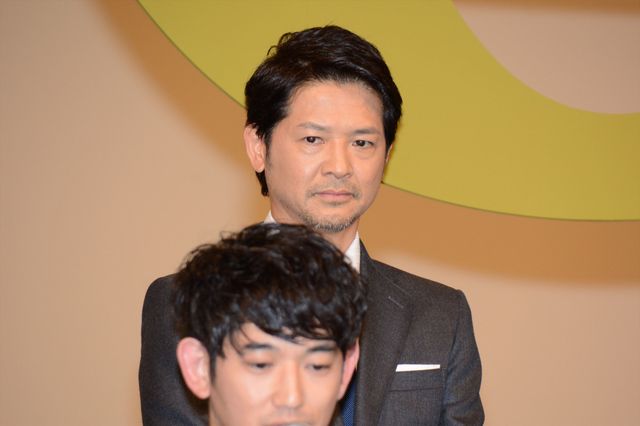 佐藤浩市、榮倉奈々、綾野剛、瑛太、窪田正孝、坂口健太郎らが大集合！映画『64－ロクヨン－前編／後編』完成報告会見フォトギャラリー（24枚目）