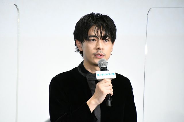 細田守監督はカンヌから生中継で参加！『竜とそばかすの姫』初日舞台あいさつ（19枚目）