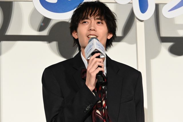 安斉星来が背中ざっくり！道枝駿佑・水沢林太郎『うるわしの宵の月』初日舞台挨拶の様子（11枚目）