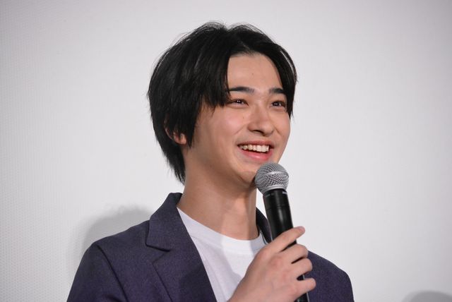 佐野玲於、中川大志、高杉真宙、横浜流星、卒業証書を贈られる！映画『虹色デイズ』“虹の日”舞台あいさつ（8枚目）