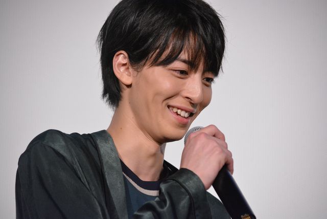 佐野玲於、中川大志、高杉真宙、横浜流星、卒業証書を贈られる！映画『虹色デイズ』“虹の日”舞台あいさつ（9枚目）