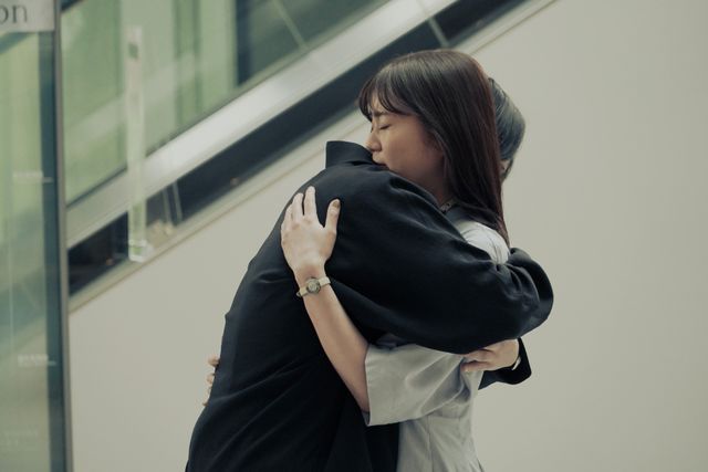 三瓶先生＆ミヤビのババ抜きが可愛すぎる！「アンメット」第8話場面写真（11枚目）