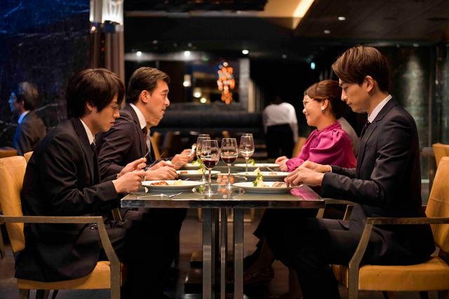 瞳がうるうる＆キラキラしている安達「30歳まで童貞だと魔法使いになれるらしい」第7話場面カット（3枚目）