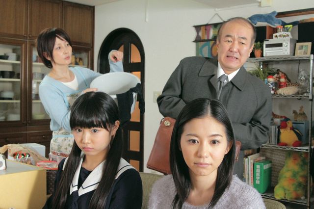 温水洋一、ずん飯尾、酒井敏也らダサくてしょぼいオヤジたちが地底人と戦う！映画『騒音』フォトギャラリー（3枚目）