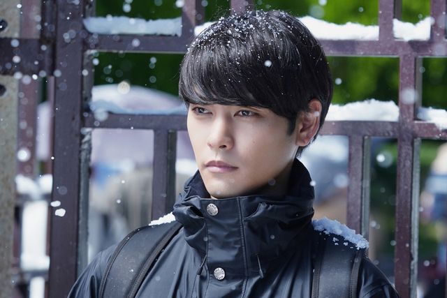 柳楽優弥が冷徹なスーパー塾講師に！ドラマ「二月の勝者－絶対合格の教室－」初回場面カット（2枚目）