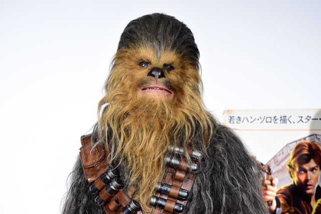 及川光博、イベントでチューバッカとハグ！『ハン・ソロ』特別イベント（4枚目）