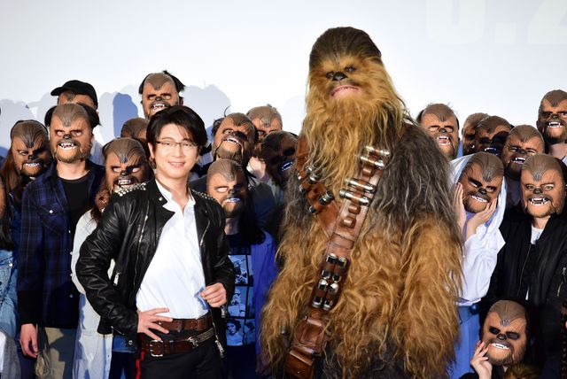 及川光博、イベントでチューバッカとハグ！『ハン・ソロ』特別イベント（14枚目）
