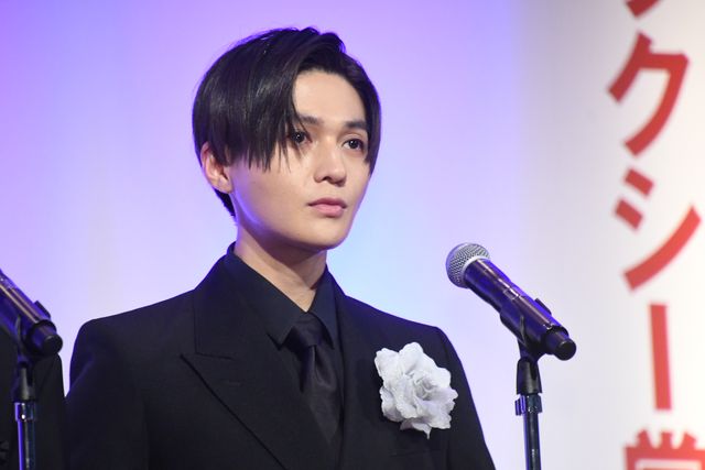 萩原利久＆八木勇征、超多忙！『美しい彼』舞台挨拶後にギャラクシー賞贈賞式へ（17枚目）