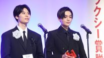 萩原利久&八木勇征、超多忙!『美しい彼』舞台挨拶後にギャラクシー賞贈賞式へ