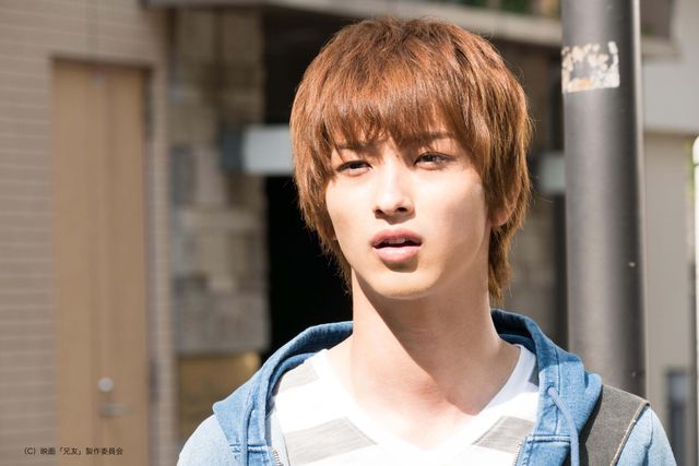 横浜流星のはにかみ王子っぷり！映画『兄友』より：フォトギャラリー