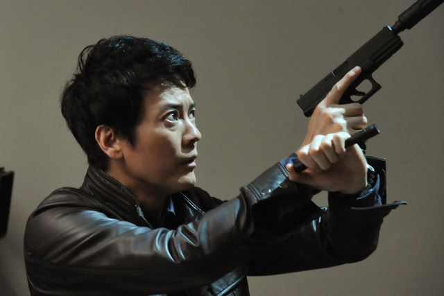 CTUに内通者が？「24 JAPAN」第1話「00：00ー01：00」（10枚目）
