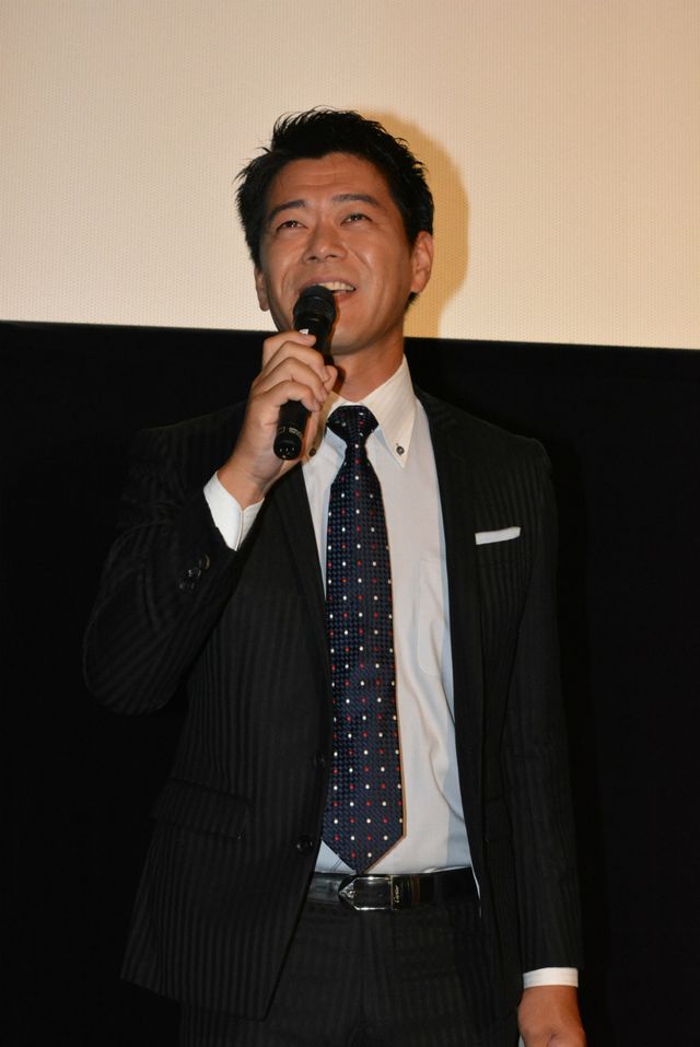 須賀健太が金髪に！舞台あいさつ写真ギャラリー（2枚目）