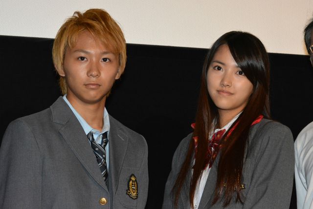 須賀健太が金髪に！舞台あいさつ写真ギャラリー（10枚目）