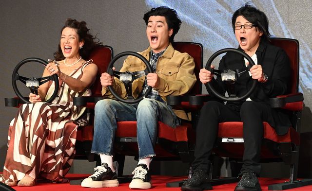 F1の風圧を体験! LiLiCo、森本慎太郎、森川智之