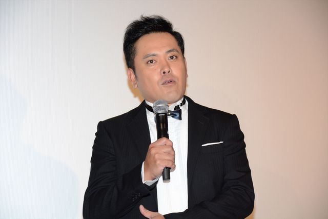 くりぃむ有田、なりきり『007』＆緊張でガチガチ！フォトギャラリー（2枚目）