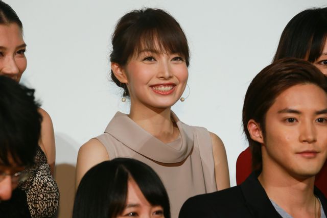 白石隼也＆鈴木亮平が『彼岸島』丸太にヒットを願う？フォトギャラリー（10枚目）