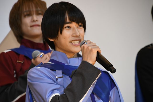 ギーツ・簡秀吉、バッファ・杢代和人不在でボケ連発!？『ガッチャード＆ギーツ』初日舞台あいさつ（6枚目）