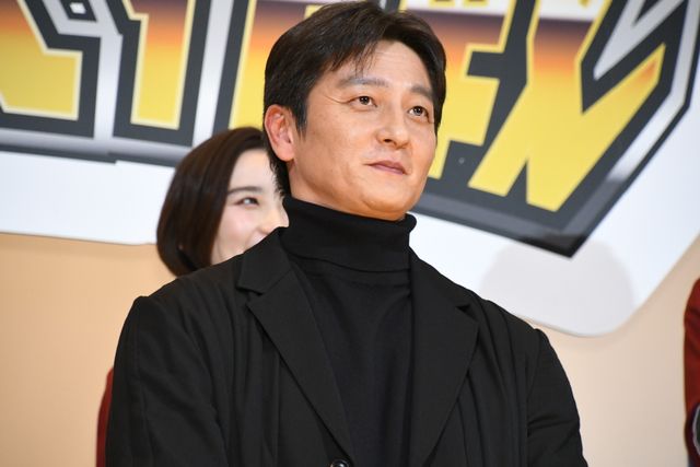 ギーツ・簡秀吉、バッファ・杢代和人不在でボケ連発!？『ガッチャード＆ギーツ』初日舞台あいさつ（7枚目）