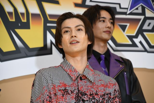 ギーツ・簡秀吉、バッファ・杢代和人不在でボケ連発!？『ガッチャード＆ギーツ』初日舞台あいさつ（21枚目）