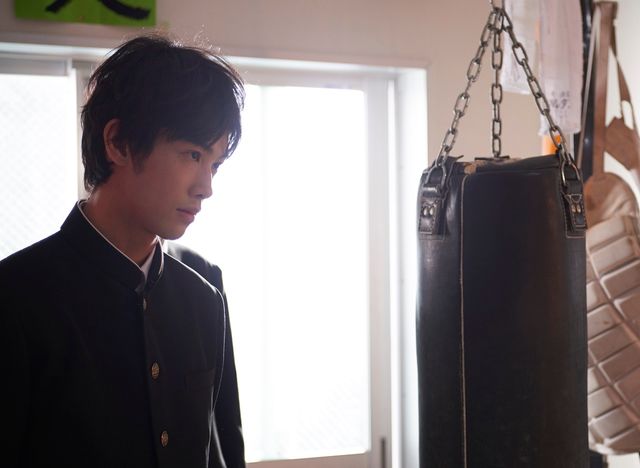 【12枚】すごいヒーロー感…ドラマ「モブサイコ100」新たに長濱慎、國島直希、根岸拓哉、出合正幸、岩永洋昭ら（12枚目）