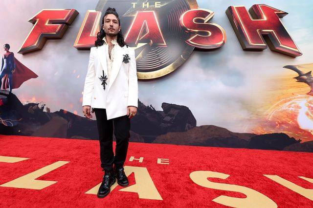 ベン・アフレック＆ジェニファー・ロペスの夫婦2ショット！『ザ・フラッシュ』ワールドプレミア（2枚目）