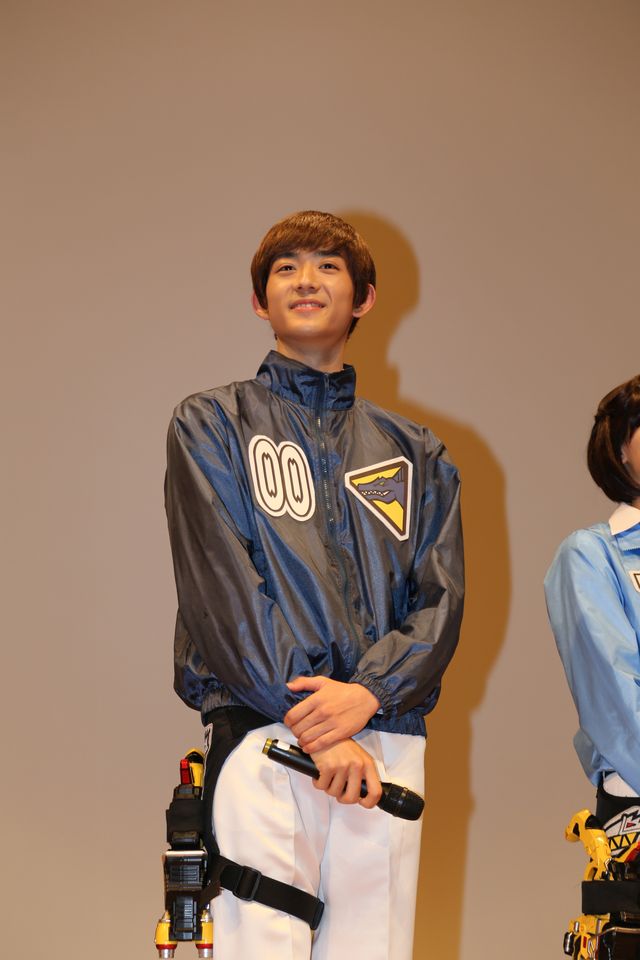 大人気ヒーロー「キョウリュウジャー」が、100年後を舞台に完全オリジナル新作で復活！　画像ギャラリー：フォトギャラリー