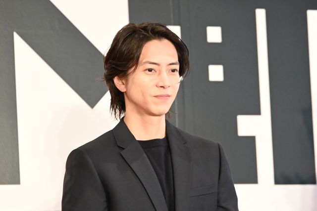 山下智久＆福原遥ら、神田明神でヒット祈願！映画『正直不動産』キャスト集結（6枚目）