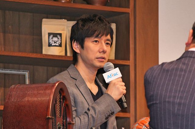 西島秀俊＆吉沢亮のはにかみ笑顔！アフラック新商品発表会（5枚目）