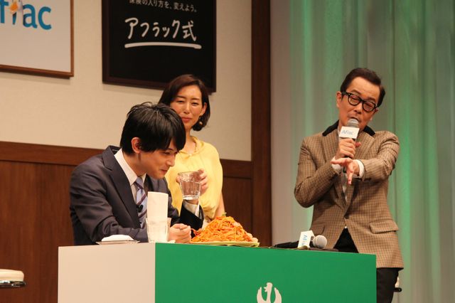 西島秀俊＆吉沢亮のはにかみ笑顔！アフラック新商品発表会（7枚目）