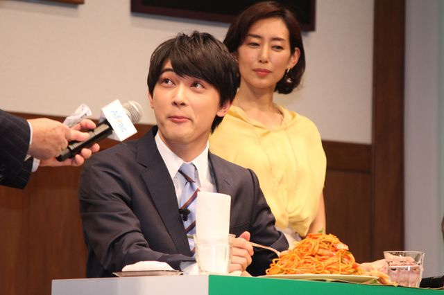 西島秀俊＆吉沢亮のはにかみ笑顔！アフラック新商品発表会（9枚目）