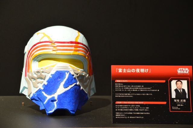 井波彫刻による映画ポスターも！「最後のスター・ウォーズ」展、会場の様子（11枚目）