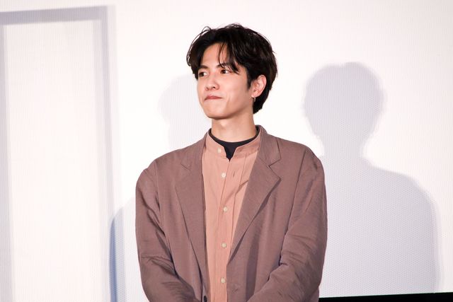 岡田将生＆志尊淳のバディ度を診断！『さんかく窓の外側は夜』大ヒット御礼舞台あいさつ（5枚目）