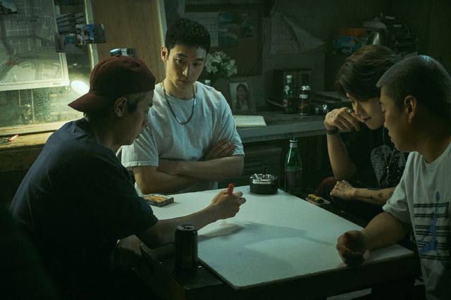 現金強奪に挑む青年&正体不明の追撃者のアクションサスペンス！『狩りの時間』（7枚目）