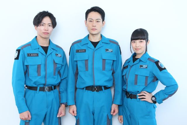 「ウルトラマンブレーザー」テルアキ＆ヤスノブ＆アンリの仲良しショット！SKaRDインタビュー撮り下ろし写真（3枚目）