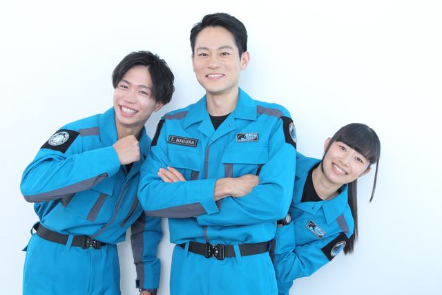 「ウルトラマンブレーザー」テルアキ＆ヤスノブ＆アンリの仲良しショット！SKaRDインタビュー撮り下ろし写真（4枚目）