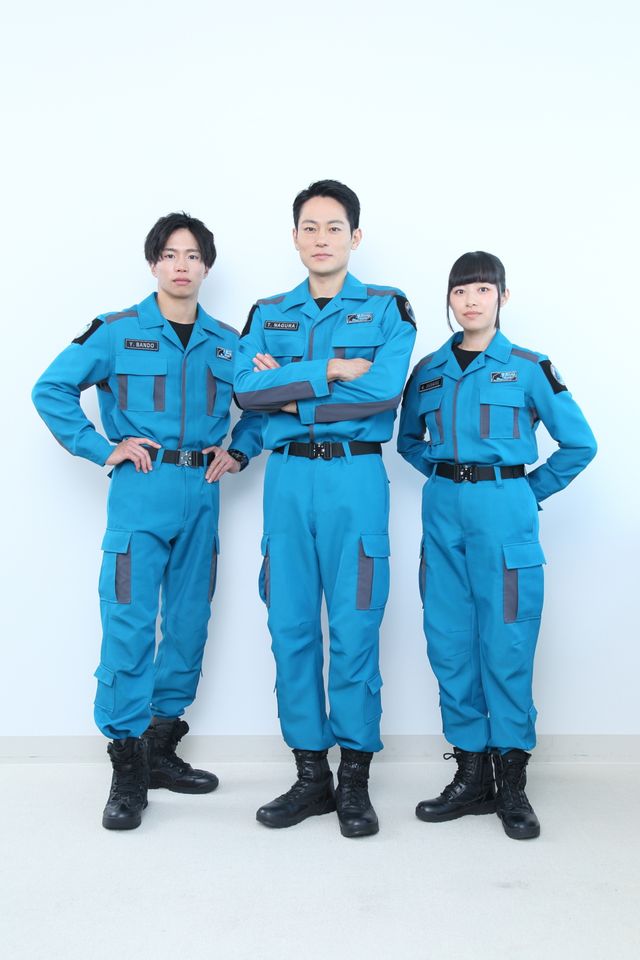 「ウルトラマンブレーザー」テルアキ＆ヤスノブ＆アンリの仲良しショット！SKaRDインタビュー撮り下ろし写真（8枚目）