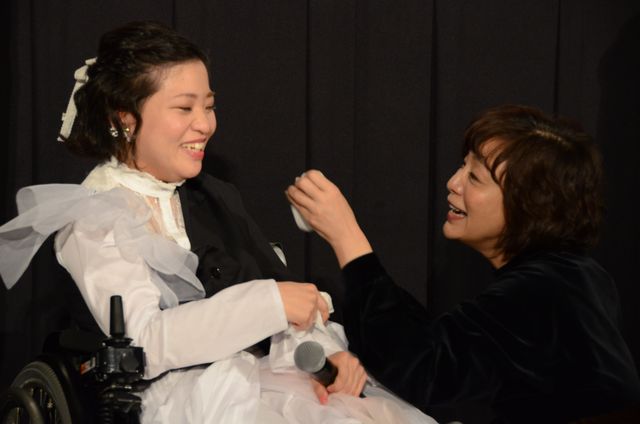 感激で涙の海に…『37セカンズ』初日舞台あいさつ（8枚目）