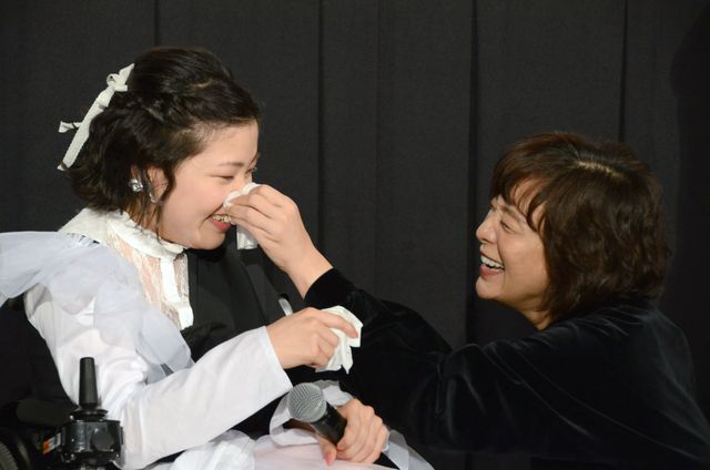 感激で涙の海に…『37セカンズ』初日舞台あいさつ（28枚目）