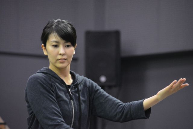 松たか子＆森山未來、汗ほとばしる稽古風景公開！舞台「メトロポリス」（6枚目）