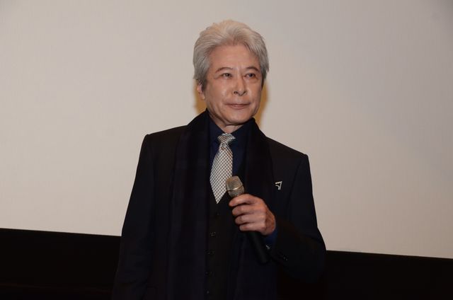 戸松遥、ピンクのドレスで可愛すぎる！『劇場版　ソードアート・オンライン　－オーディナル・スケール－』初日舞台あいさつフォトギャラリー（3枚目）