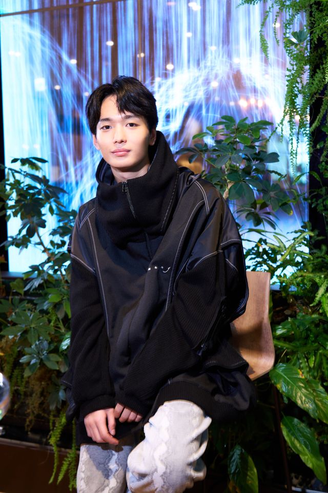 ドラマ「EVOL（イーヴォー）～しょぼ能力で、正義を滅ぼせ。～」青木柚インタビューカット（2枚目）