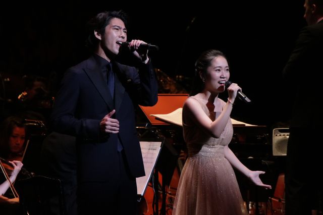 賀来賢人＆門山葉子、フルオーケストラをバックにデュエット！（8枚目）
